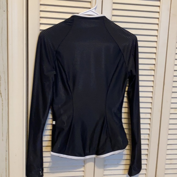 Rare Pattern Reversible LuLu Jacket - Picture 5 of 5